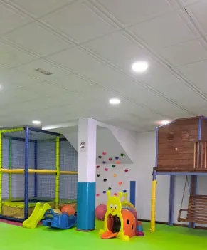 Instalaciones y juego
